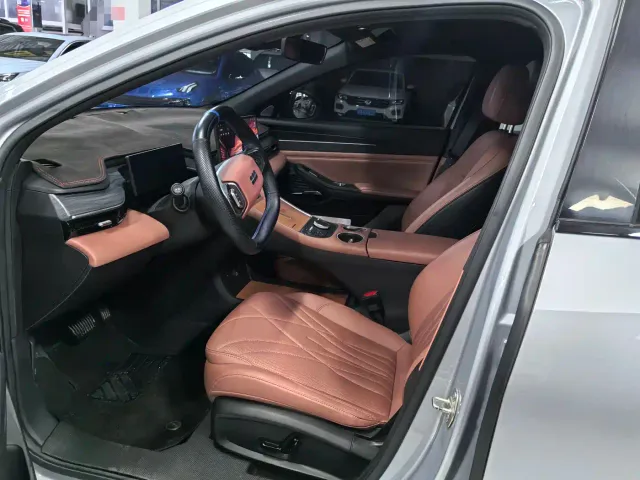 Geely Galaxy L6 — Фото автомобиля 7