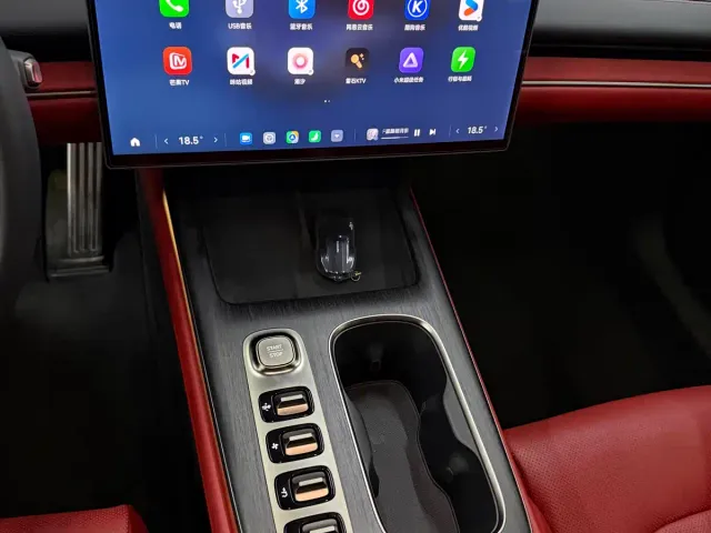 Xiaomi Auto Xiaomi SU7 2024 AWD Extended Range Advanced Smart Driving Max Edition — Фото автомобиля 4