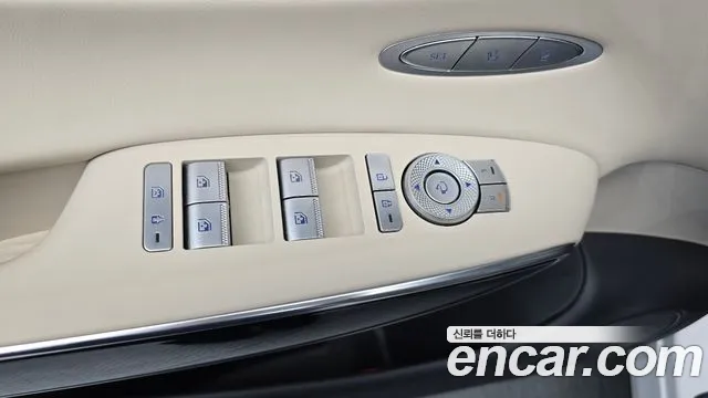 Genesis GV70 2.5T Бензин 2WD — Фото автомобиля 28