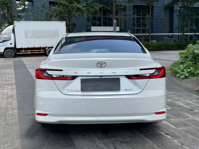 Toyota Camry — Фото автомобиля 5