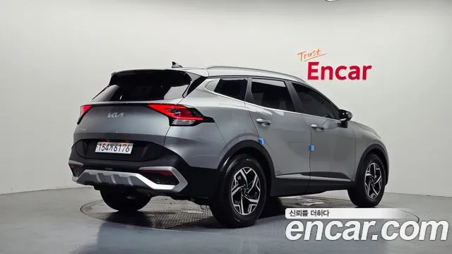 Kia Sportage Sportage 5-е поколение Дизель 2.0 2WD — Фото автомобиля 2
