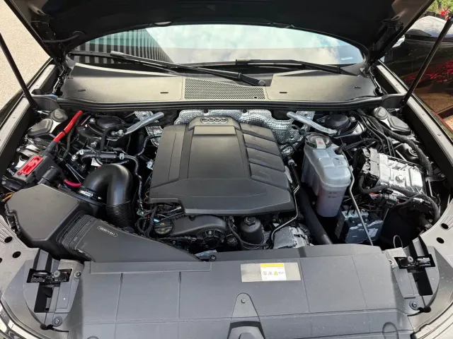 Audi A6L — Фото автомобиля 12