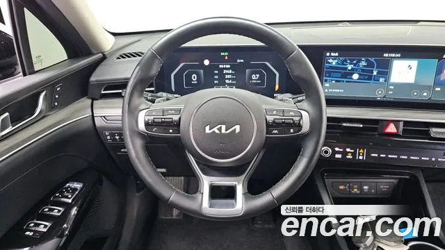 Kia K5 Generation 3 — Фото автомобиля 12