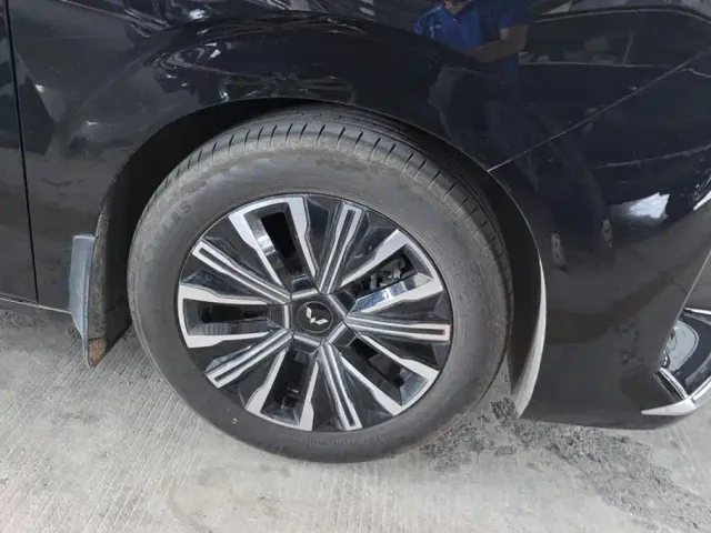 Wuling Starlight 730 — Фото автомобиля 6