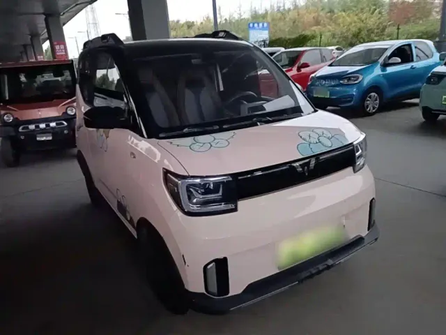 Wuling Hongguang Mini EV — Фото автомобиля 3
