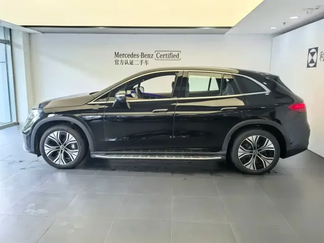 Mercedes-Benz EQE SUV — Фото автомобиля 4