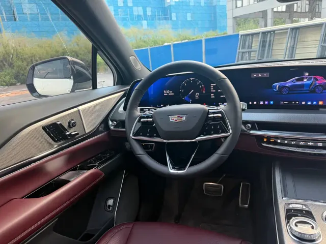 Cadillac XT5 — Фото автомобиля 7