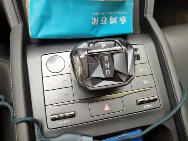 BYD Qin L — Фото автомобиля 10