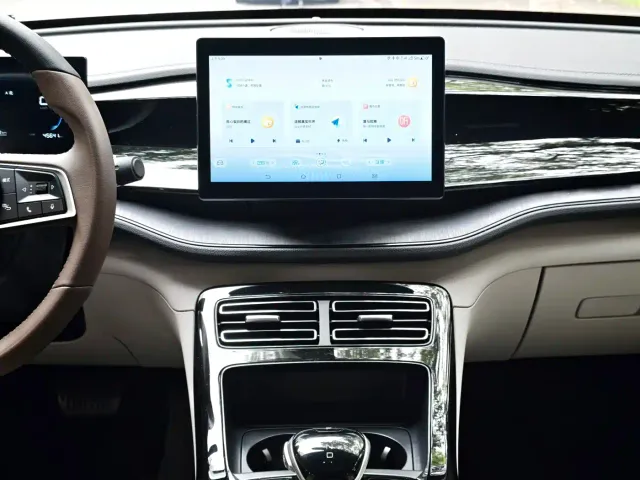 BYD Qin PLUS — Фото автомобиля 10