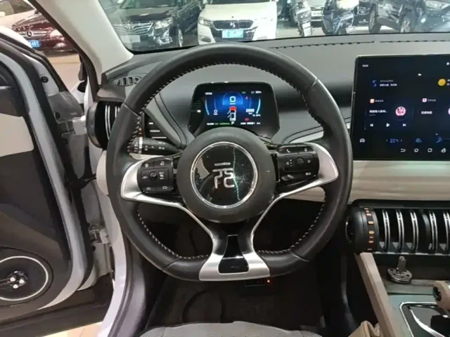 BYD Yuan PLUS — Фото автомобиля 10