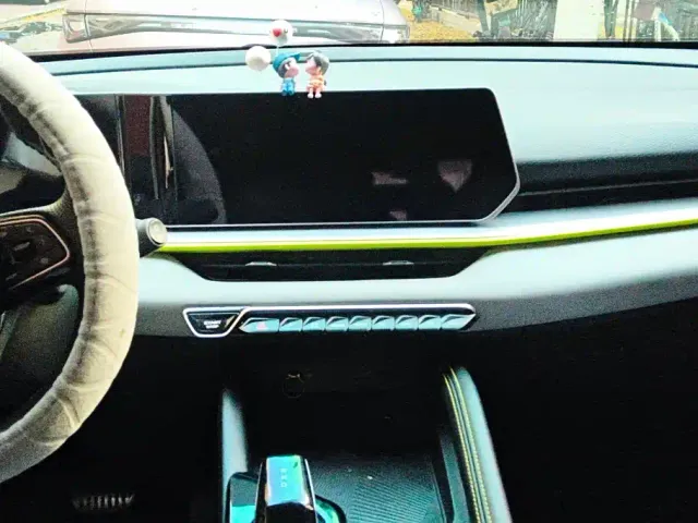 Geely Binyue — Фото автомобиля 13