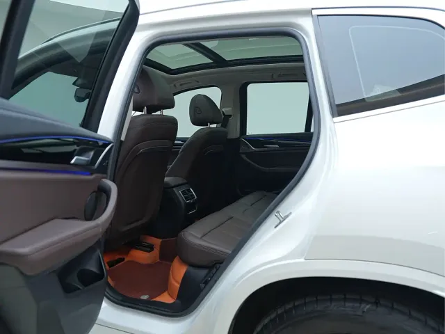 BMW X3 — Фото автомобиля 13