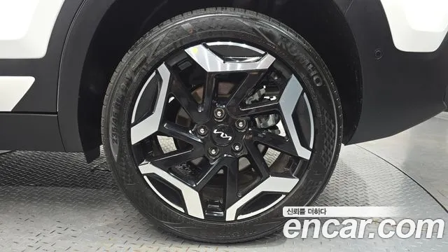 Kia Seltos Бензин 1.6 турбо 2WD — Фото автомобиля 21