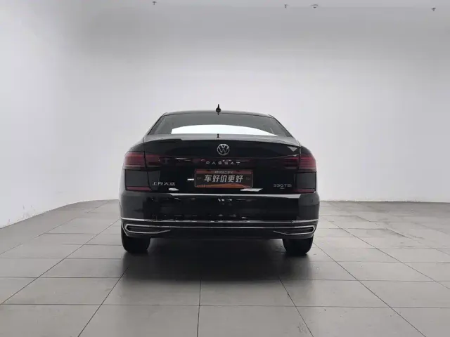 Volkswagen Passat — Фото автомобиля 4