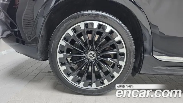 Mercedes-Benz EQS — Фото автомобиля 4