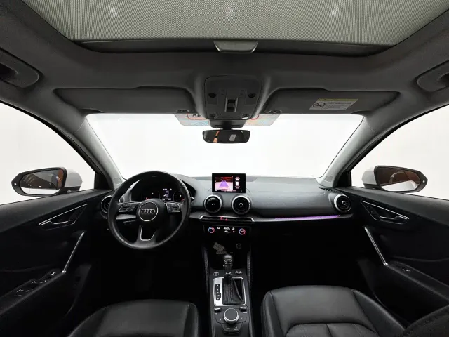 Audi Q2L — Фото автомобиля 10