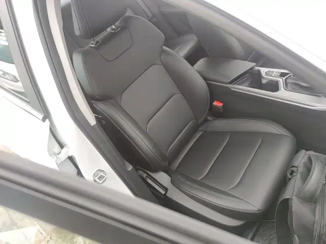 Geely Emgrand — Фото автомобиля 24