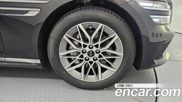 Genesis G80 Бензин 2.5 турбо 2WD — Фото автомобиля 20