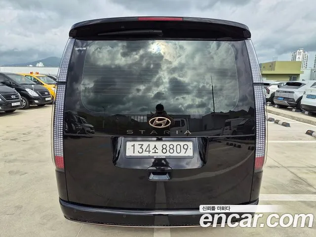 Hyundai Staria — Фото автомобиля 3
