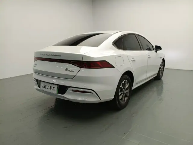 BYD Qin PLUS — Фото автомобиля 7
