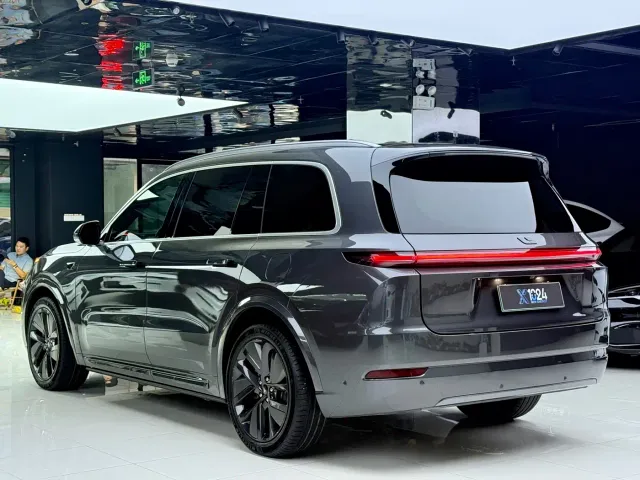 Li Auto L9 — Фото автомобиля 19