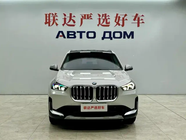 BMW X1 — Фото автомобиля 3
