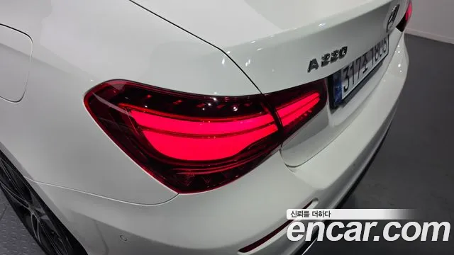 Mercedes-Benz A-Class W177 — Фото автомобиля 8