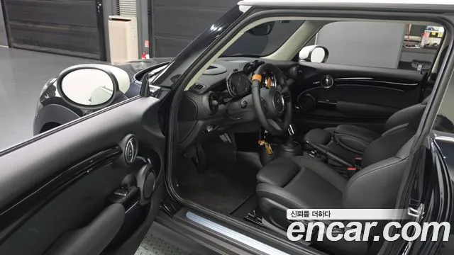 MINI Cooper — Фото автомобиля 10