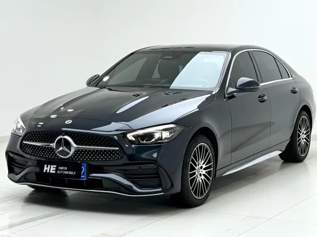 Фотография автомобиля — Mercedes-Benz C-Class