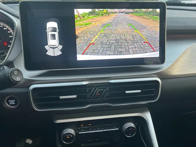 Geely Binyue — Фото автомобиля 13