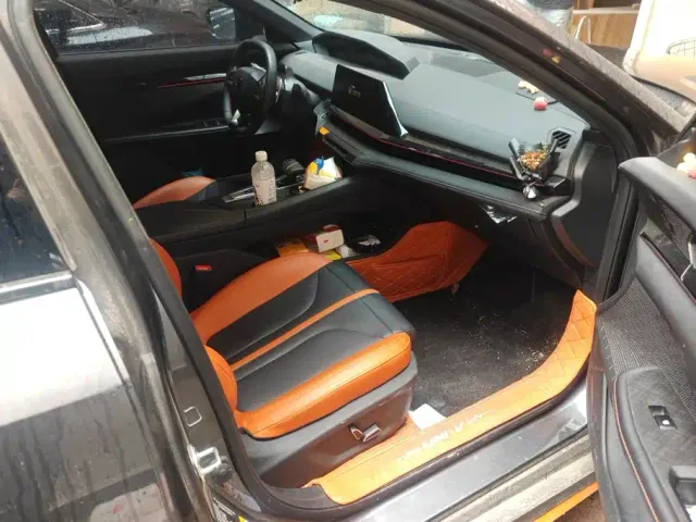 Changan Changan UNI-V 2024 1.5T Deluxe Sport — Фото автомобиля 8