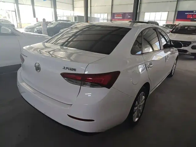 Buick Excelle — Фото автомобиля 6
