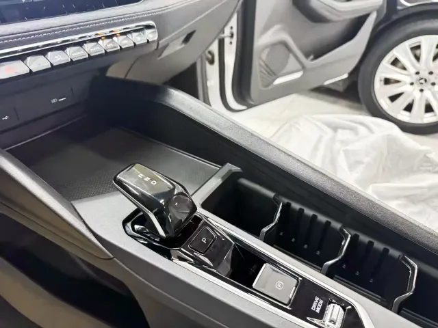 Geely Binrui — Фото автомобиля 11