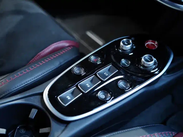 McLaren GT — Фото автомобиля 28