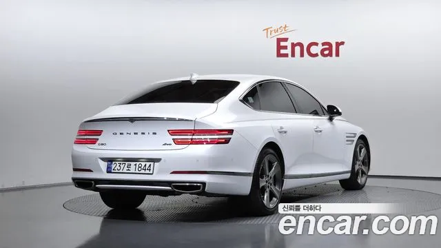 Genesis G80 RG3 — Фото автомобиля 2