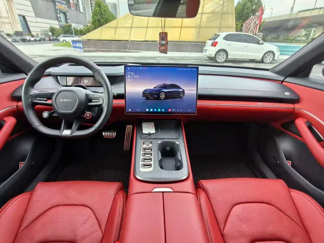 Xiaomi SU7 — Фото автомобиля 21
