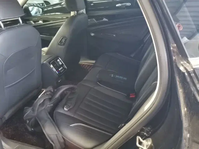 Volkswagen Passat — Фото автомобиля 16
