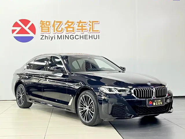 BMW 5 Series — Фото автомобиля 3