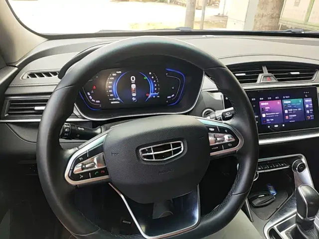 Geely Binrui — Фото автомобиля 10