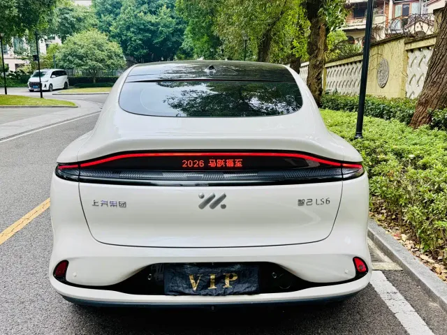 IM Motors LS6 — Фото автомобиля 6