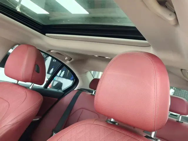 BMW 3 Series — Фото автомобиля 14