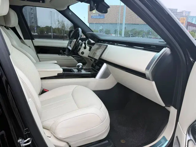 Land Rover Range Rover — Фото автомобиля 10