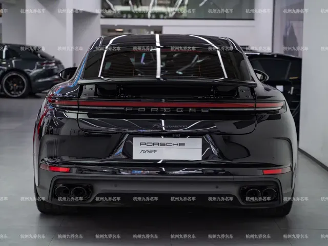 Porsche Panamera — Фото автомобиля 6