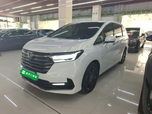 Фотография автомобиля — Honda Odyssey