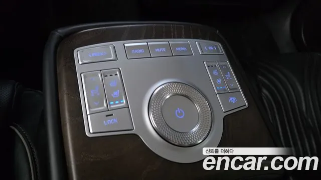 Genesis G80 RG3 — Фото автомобиля 30