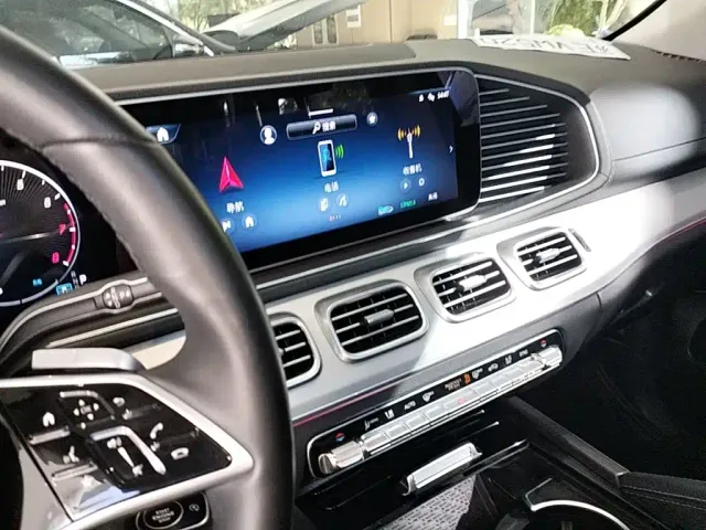 Mercedes-Benz GLE-Class — Фото автомобиля 12