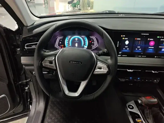 Changan X7 Plus — Фото автомобиля 10