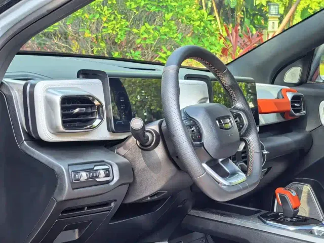 Geely ICON — Фото автомобиля 8