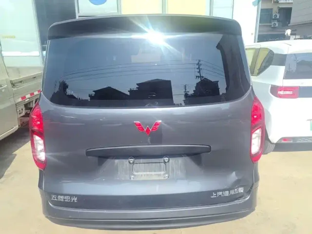 Wuling Hongguang — Фото автомобиля 5