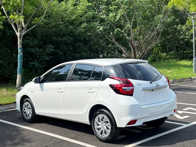Toyota Vios FS — Фото автомобиля 13